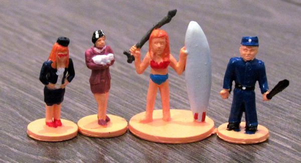 Board game review: Deadly Vacation - miniatures Board game review: Deadly Vacation - miniatures