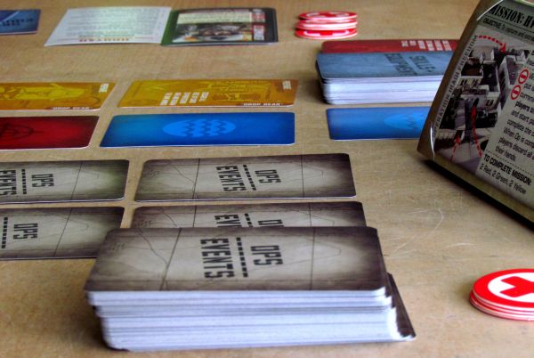 Hooyah: Navy Seals Card Game - připravená hra